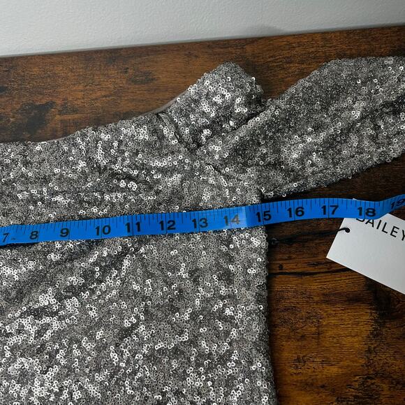 NWT Bailey 44 Off the Shoulder Sequin Top Women's XS Holiday New Year's Eve NYE - Picture 9 of 13